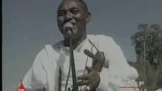 ባህላዊ ትግርኛ ጭራዋጣ #Tigrigna   chirawata https://www.youtube.com/watch?v=pcM2O3cxa0s