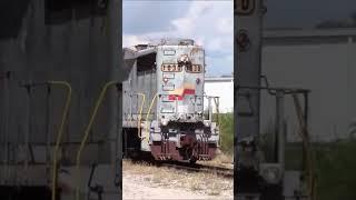 Seaboard System GP30 roars its RS5T in Eustis! #train #csx #seaboard #SeaboardSystem #RS5T #Leslie