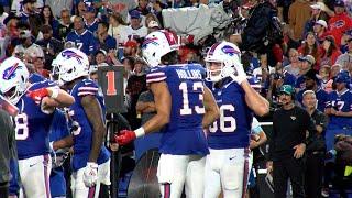 Bills sing along to Mr. Brightside during blowout win