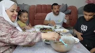 تحدي اكل مع لمه العيله على سفره يوم الاجازه علي تعالوا شوفوا واسمعوا اللي حصل