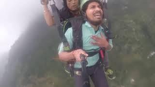 Funny paragliding || bhai 100-200 jyada Lele pr land karade #funny