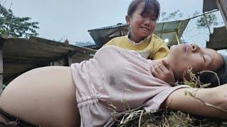 Pregnant mother faints after a day of work. What will a girl do?