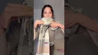 VIRAL SCARF BOW TUTORIAL： how to tie scarf into a bow #fashiontrends #douyin