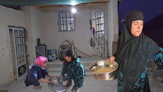 Completing nest above the magical cave: a beautiful work by a grandmother and two orphans