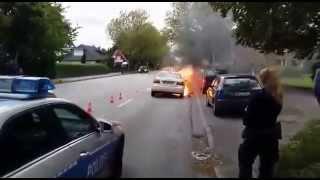 Taxi brennt in Hamburg