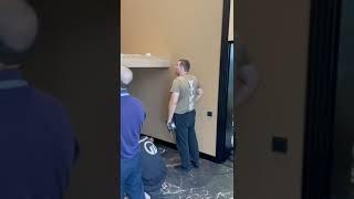 Монтаж стеклянных перил