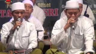 Al Munsyidin  Bimaulidil hadi. Live di Desa Glandang 21 Nop 2015