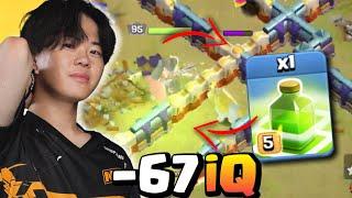 GAKU Queen Has NEGATIVE IQ But it Actually WORKS (Clash of Clans)