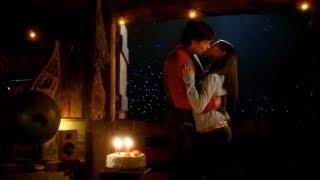 Lana Surprises Clark on His "Birthday" -- (Smallville - S2; E22)