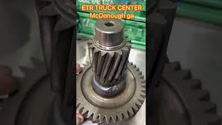 Ten speed auxiliary countershaft cracked #trucking #transmission