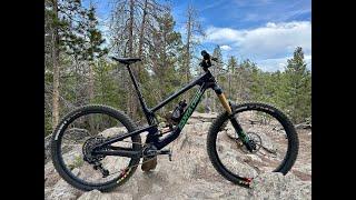 Santa Cruz Megatower V2  Review // The straight line chunder jumper