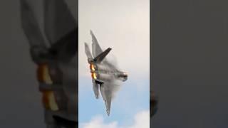  F-22 Raptor Rips Through a Tight Turn – That Jet Noise is Unreal!  #F22 #PurePower