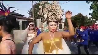 Mantap wadam cantik ikut karnaval