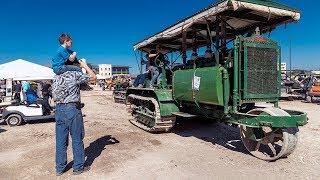 Caterpillar Antique Machines at the 2018 ACMOC National Show