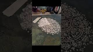 Из двери в панно, из панно в стол