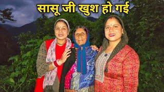 दोनों बहनें एक ही घर में देवरानी-जेठानी || Pahadi Lifestyle Vlog || Priyanka Yogi Tiwari ||