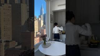 A 9 to 5 work day living in NYC #nycvlog #9to5 #nycapartment #aesthetic #dayinmylife