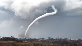 10 SURPRISE TORNADOS - caught on video