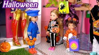 Muñecas Decoran Casa de Barbie para Fiesta de Halloween