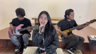 LAMPU KUNING - JUICY LUICY (COVER BY RATU AULIA)