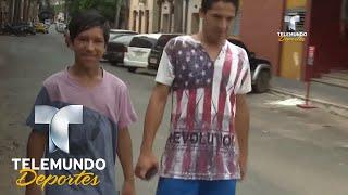 Era un crack de los barrios y lo fichó un equipo profesional | Videos Virales | Telemundo Deportes