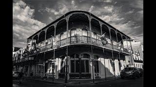 Street and architecture photography of New Orleans.