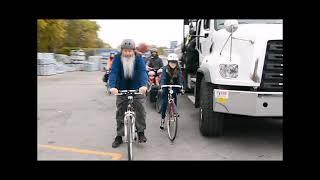 Visualization of Bicyclists in Truck Blind Spot