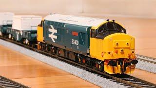 Accurascale Class 37 Nuclear Train OO Unboxing