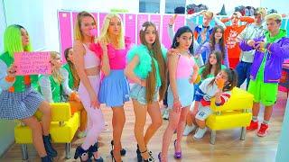 At HIGH SCHOOL | Bunny Beauty Academy! Diana changes LOSERS into PERFECT TEEN GIRLS!!!