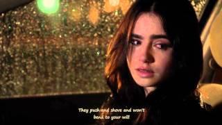 BETWEEN THE BARS [LYRICS] - STUCK IN LOVE - KISSING SCENE