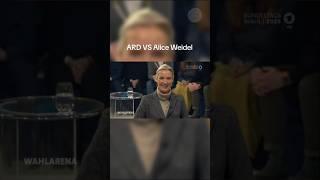 ÖRR-Moderatorin vs. Alice Weidel