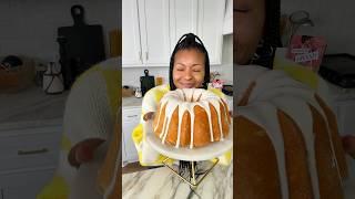 Five Flavor Pound Cake at Grandbaby-Cakes.com #grandbabycakes #poundcake #cakerecipe