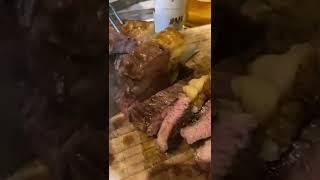 Churrasquinho e cerveja gelada, maravilha!!