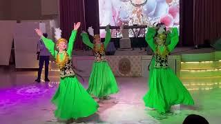 Танец Лязги на свадьбе в Москве. Танцевальный Ансамбль Санам узбекские и таджикские танцы в Москве.