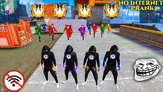 Black Team  No Internet Prank | FREE FIRE FUNNY GAMEPLAY | NADIYA FF