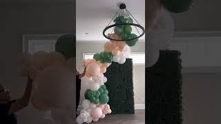 Mr. & Mrs. #balloonarch #balloonartist #balloondecor #balloongarland #ballooninstallation #balloons