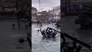 Jean Tinguely created sculptural machines in a shallow fountain in Basel. #tingulyfountain