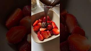 Viral Chocolate Strawberry#shorts #chocolate #strawberry #dessert