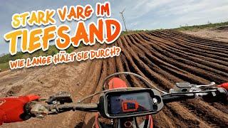 Stark Varg im Sand: wie lange hält der E-Crosser durch? Plus: Tipps zum Laden!