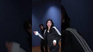 Hwang Hyunjin | Itzy Yeji | Chk Chk Boom Challenge