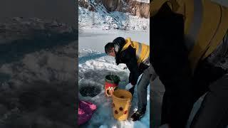 東北四哥戶外捕魚：冰天雪地 #戶外抓魚 #捕魚 #shorts