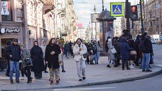 Walking Tour in Russia St Petersburg Nevskiy