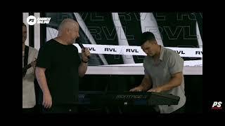 Planetshakers | Funny moments | Andy Harrison playing keyboard