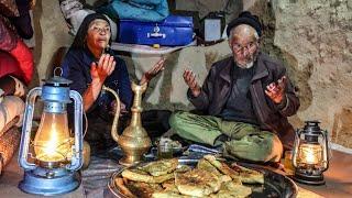 Ramadan Mubarak! Old Lovers are breaking fast in the Cave | Living in a Cave Like 2000 Years Ago