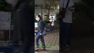 Street Performer at Yokohama station, Japan 歌手に横浜駅いますよ！