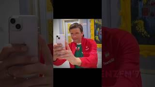 Thomas Muller Trolling Younes Zarou With His Phone  #shorts #viral #funny #trending #fypシ #fyp