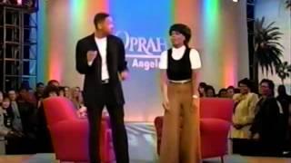 Will Smith teaches Oprah how to do the Men In Black Dance Late 90's