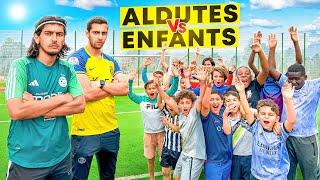 20 ENFANTS VS 1 ADULTES  ( Ils sont TROP FORT )