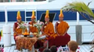 Drepung Gomang Monks blessing