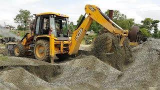 JCB Dozer Working On Sandy Place - JCB - Roadplanet Dozer